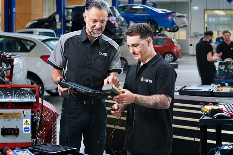 TAFE NSW có quan hệ hợp tác với hơn 25.000 doanh nghiệp và tổ chức.