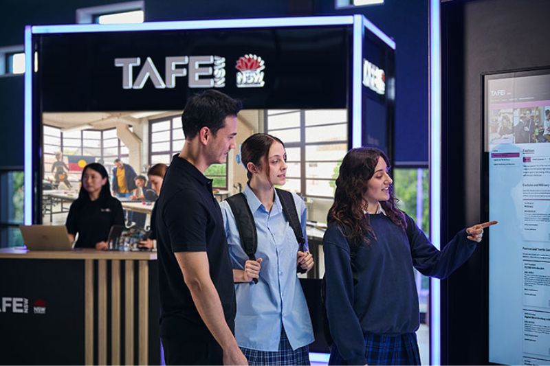 Toàn bộ chương trình đều được thiết kế sẵn để chuyển tiếp (pathway) sang Australia.