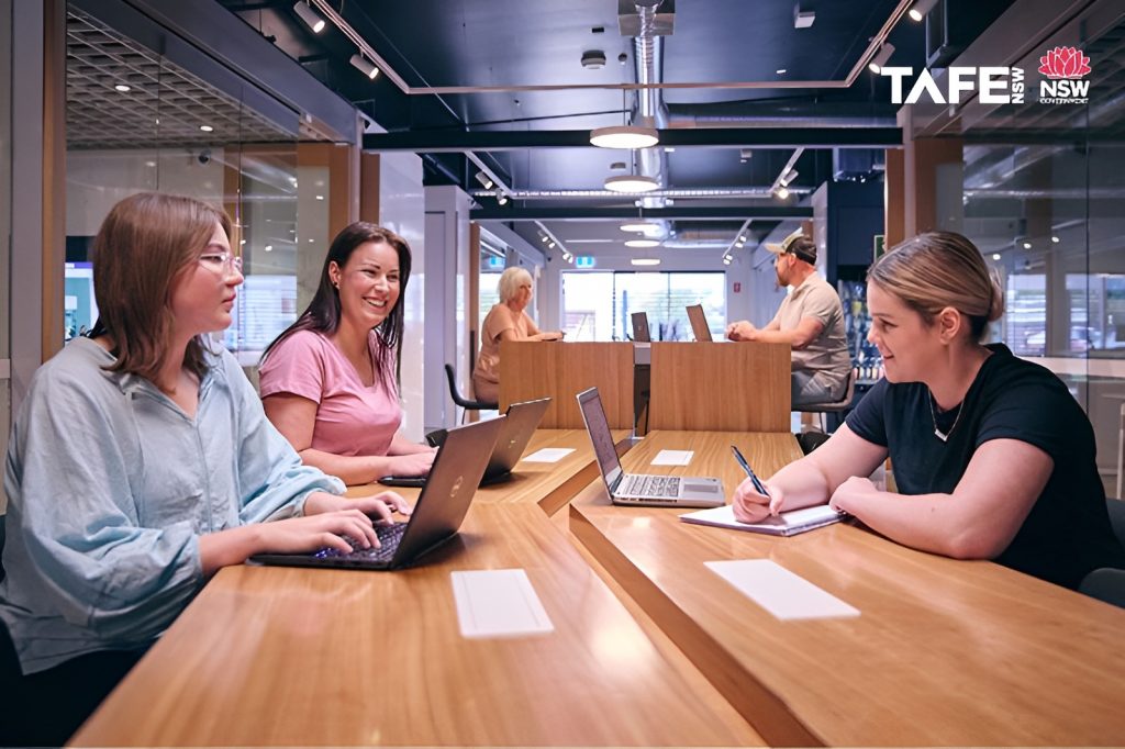 TAFE NSW có quan hệ hợp tác với hơn 25,000 doanh nghiệp và tổ chức