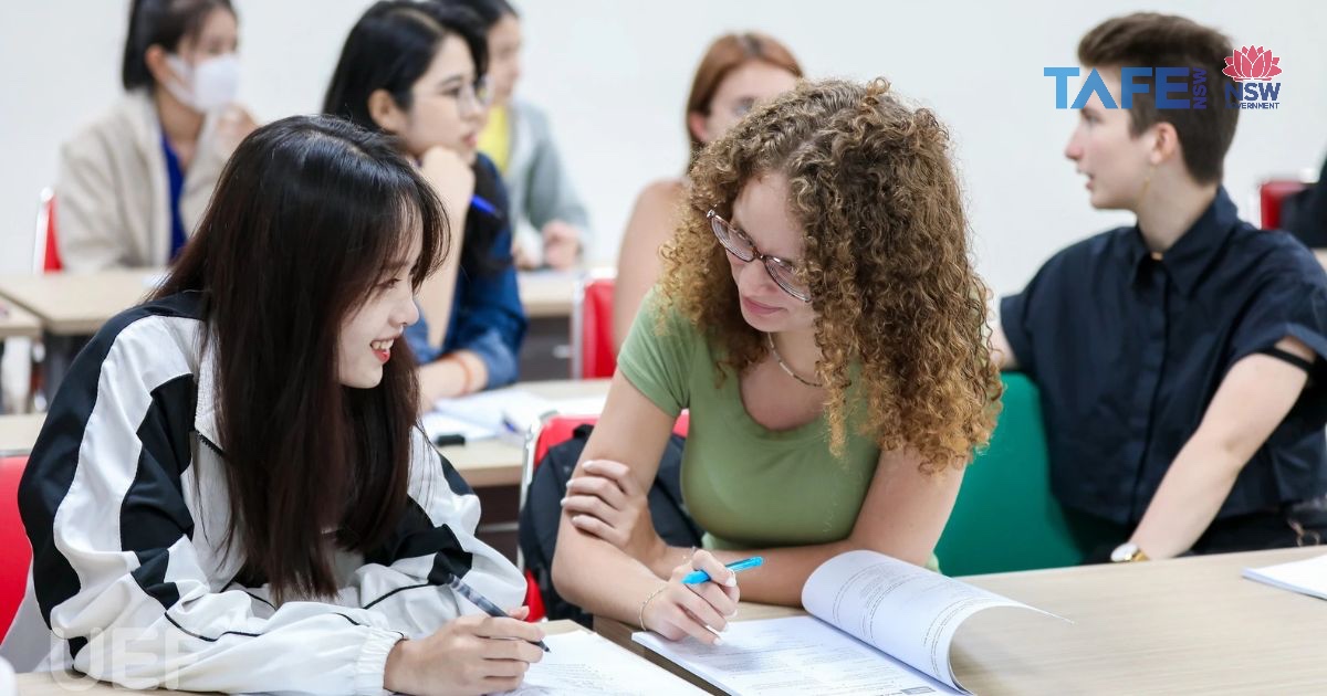 Mỗi chương trình có deadline, điều kiện và quy trình xét tuyển riêng