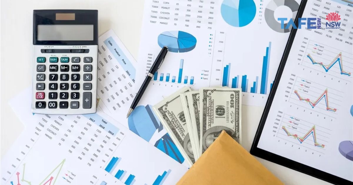 Nền kinh tế ổn định cùng hệ thống giáo dục phát triển tạo điều kiện để sinh viên quốc tế tiếp cận môi trường học tập và làm việc mang tính quốc tế.