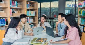 Cách chọn trường truyền thông phù hợp với bản thân