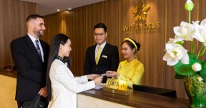 Tiếng Anh chuyên ngành Nhà hàng Khách sạn gồm những nhóm nào?