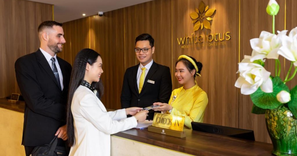 Tiếng Anh chuyên ngành Nhà hàng Khách sạn gồm những nhóm nào?