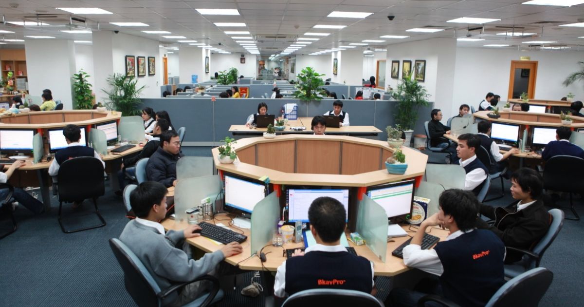 Ngành IT nào lương cao nhất? So sánh thu nhập các nhánh chuyên sâu